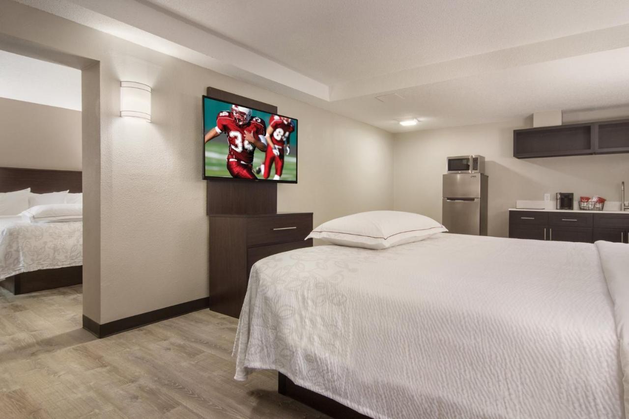 Red Roof Inn Plus & Suites Ері Екстер'єр фото